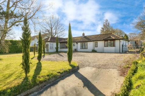 4 bedroom bungalow for sale