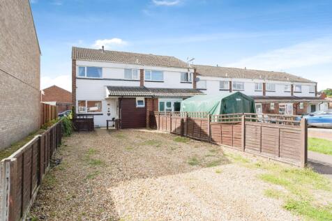 3 bedroom end of terrace house for sale