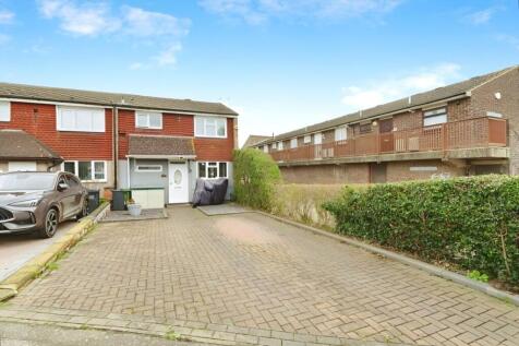 3 bedroom end of terrace house for sale
