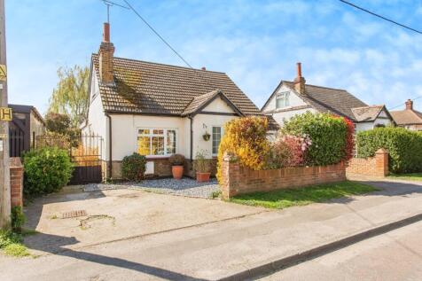 4 bedroom bungalow for sale