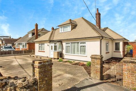 4 bedroom bungalow for sale