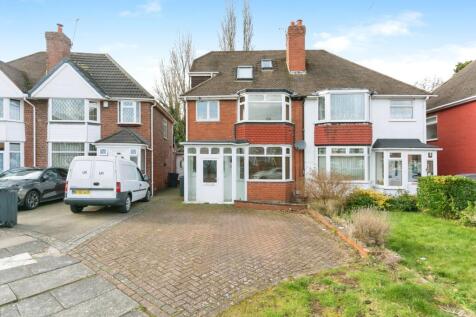 4 bedroom semi-detached house for sale