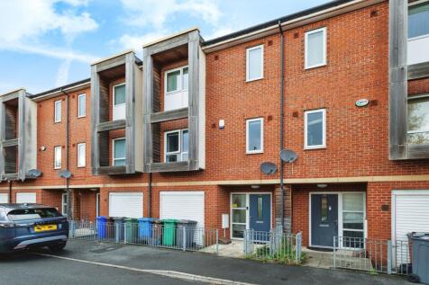 4 bedroom town house for sale