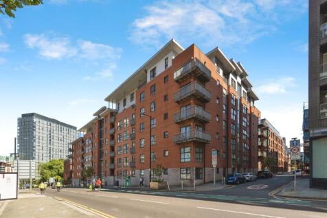 1 bedroom flat for sale