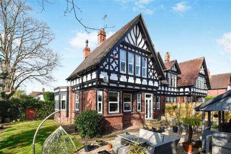 4 bedroom semi-detached house for sale