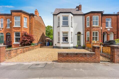 4 bedroom semi-detached house for sale