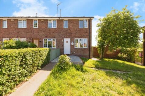 2 bedroom end of terrace house for sale