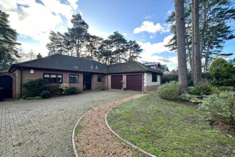 4 bedroom bungalow for sale