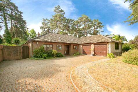 4 bedroom bungalow for sale