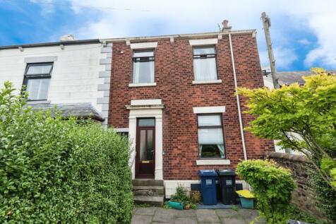 3 bedroom end of terrace house for sale