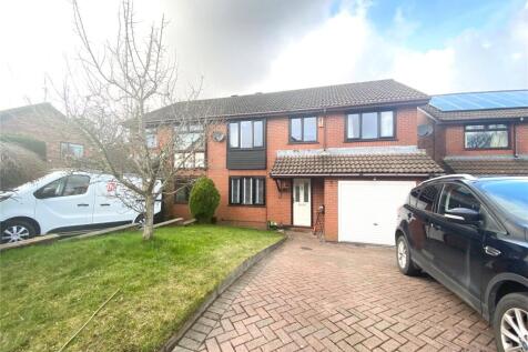 5 bedroom semi-detached house for sale