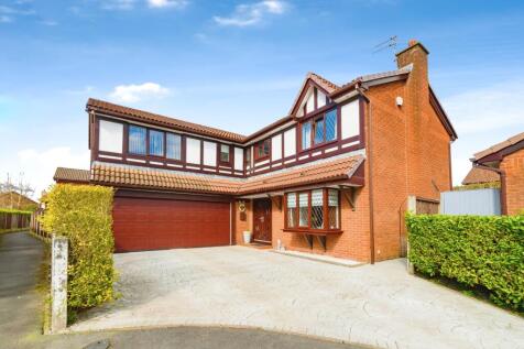 5 bedroom detached house for sale