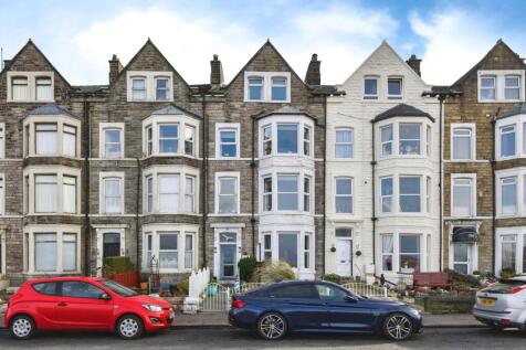 13 bedroom terraced house for sale