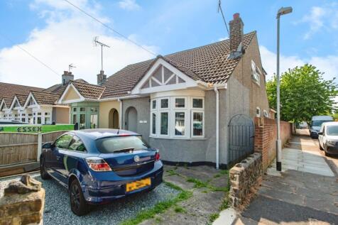4 bedroom bungalow for sale