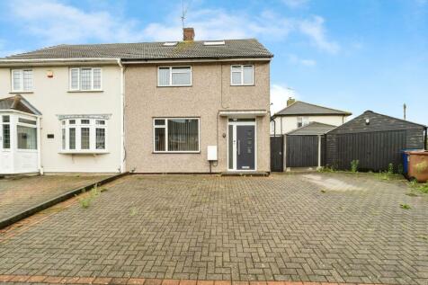 2 bedroom semi-detached house for sale