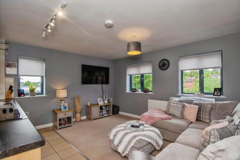 2 bedroom flat for sale
