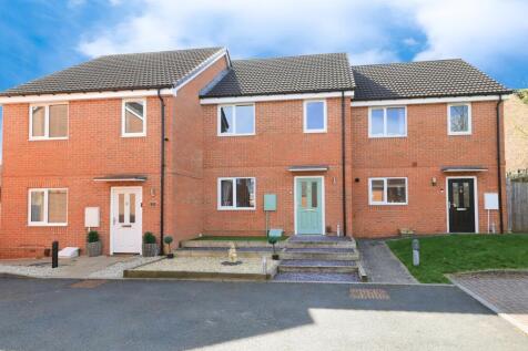 3 bedroom terraced house for sale