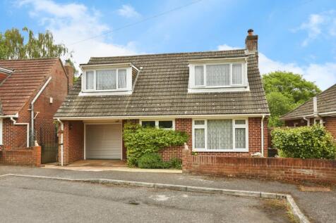 3 bedroom bungalow for sale
