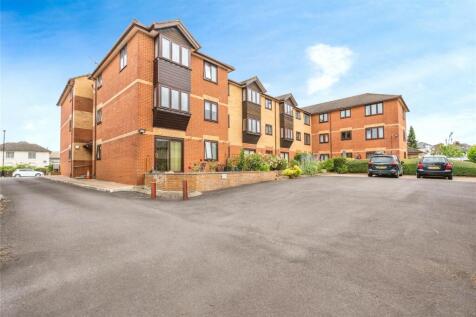 Studio flat for sale