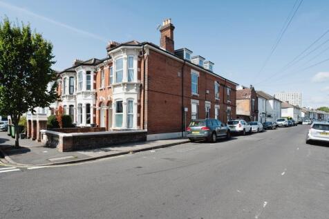 9 bedroom terraced house for sale