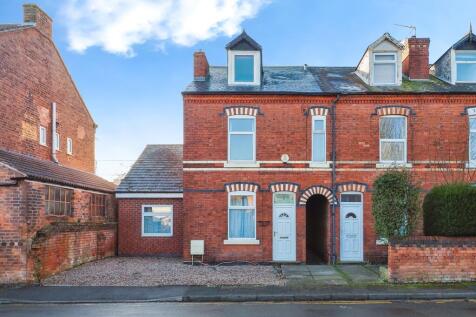 7 bedroom end of terrace house for sale