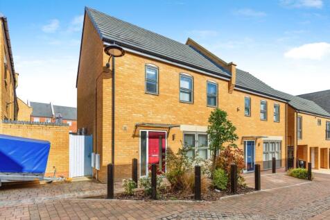 2 bedroom semi-detached house for sale