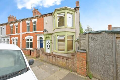 3 bedroom end of terrace house for sale