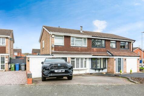 3 bedroom semi-detached house for sale