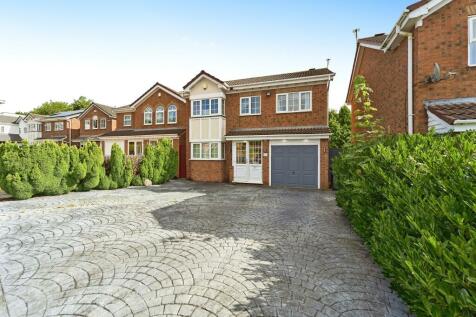 5 bedroom detached house for sale