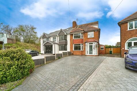 4 bedroom semi-detached house for sale