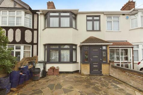 4 bedroom terraced house for sale