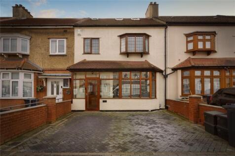4 bedroom terraced house for sale