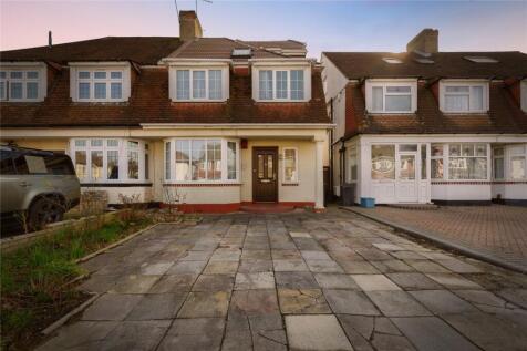 4 bedroom semi-detached house for sale