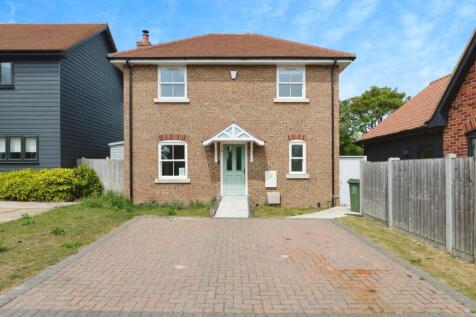 2 bedroom detached house for sale