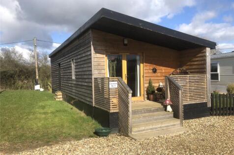 2 bedroom detached house for sale