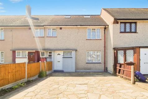 4 bedroom terraced house for sale