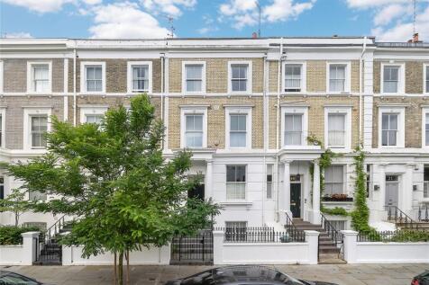 4 bedroom terraced house for sale