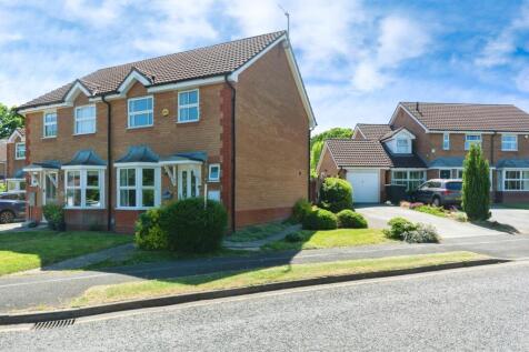 3 bedroom semi-detached house for sale