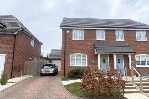 3 bedroom semi-detached house for sale