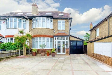 4 bedroom semi-detached house for sale