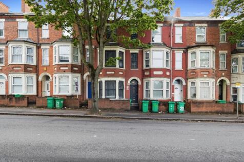 5 bedroom terraced house for sale