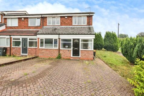 3 bedroom semi-detached house for sale