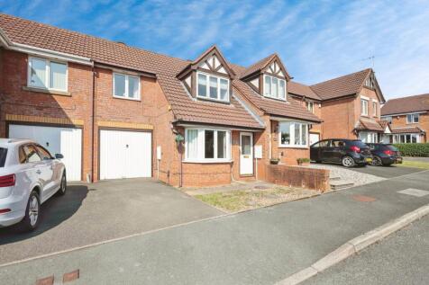 3 bedroom terraced house for sale