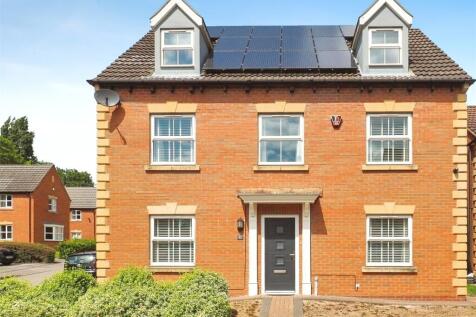 6 bedroom detached house for sale