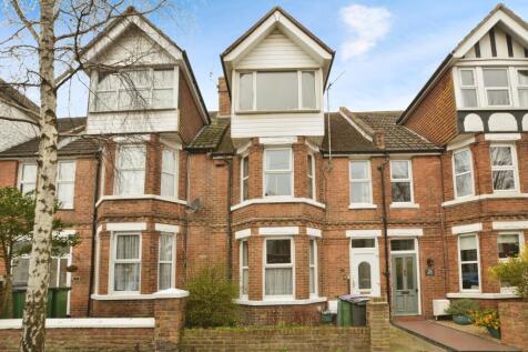 5 bedroom terraced house for sale