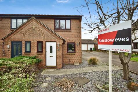 2 bedroom semi-detached house for sale
