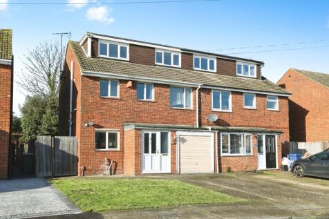 5 bedroom semi-detached house for sale
