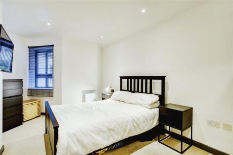 1 bedroom flat for sale