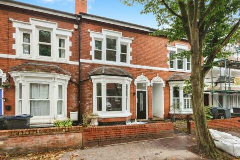 4 bedroom terraced house for sale