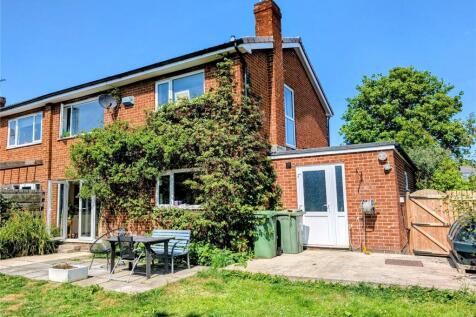 4 bedroom semi-detached house for sale